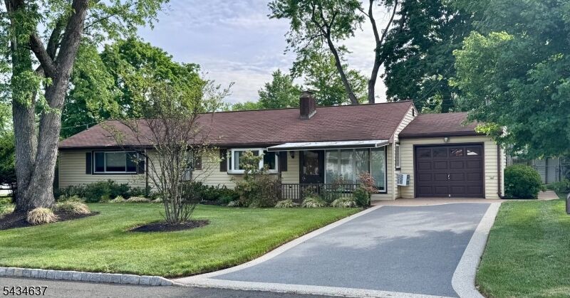 Property Photo:  14 Berwick Way  NJ 08854 