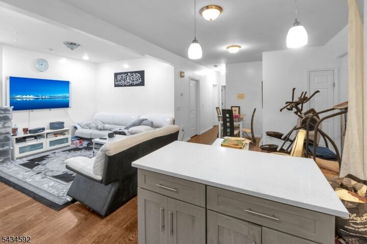 Property Photo:  87 N 19th St  NJ 07017 