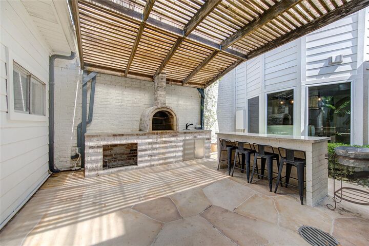 Property Photo:  438 E Fair Harbor Lane  TX 77079 