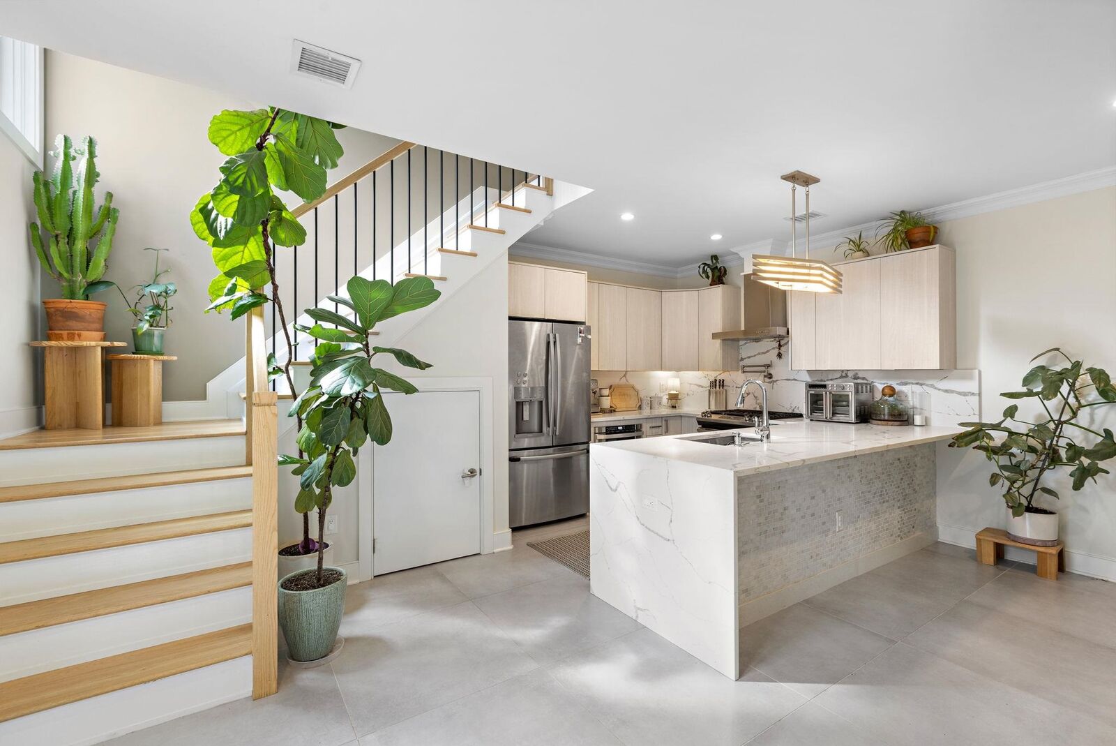 Property Photo: 95 Thorne St NJ 07307