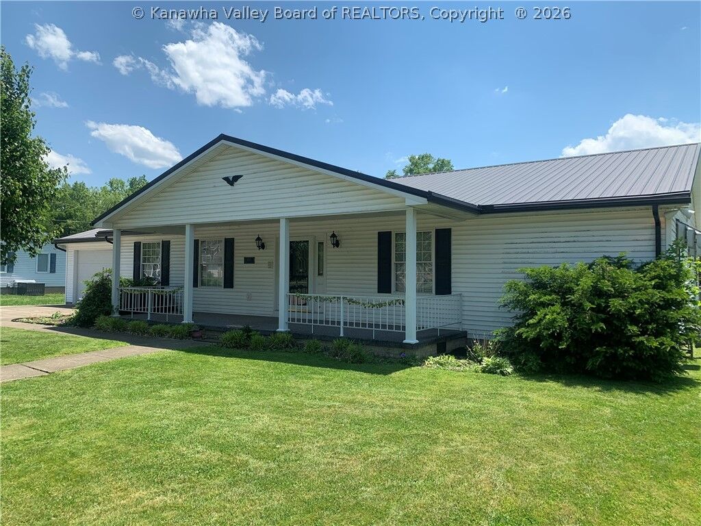 Property Photo:  2811 Berkeley Avenue  WV 25177 