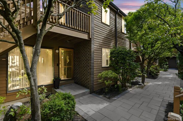 Property Photo:  15 Greenridge Avenue 3  NY 10605 