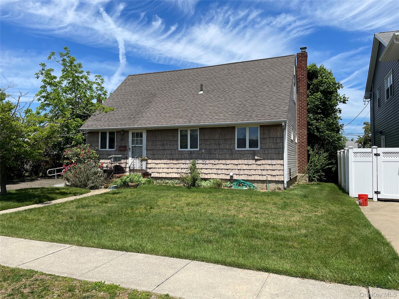 Property Photo:  2043 Paddock Road  NY 11783 