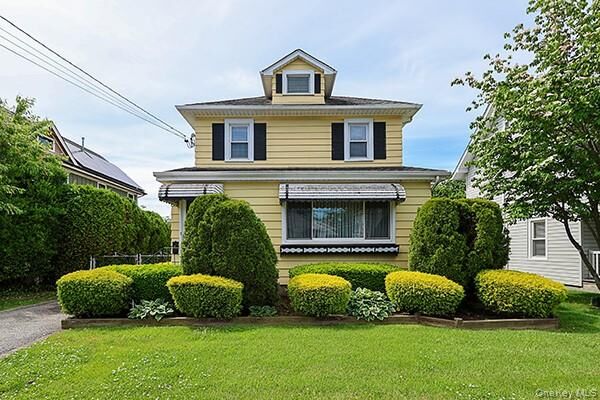 Property Photo: 425 Linden Street NY 11710