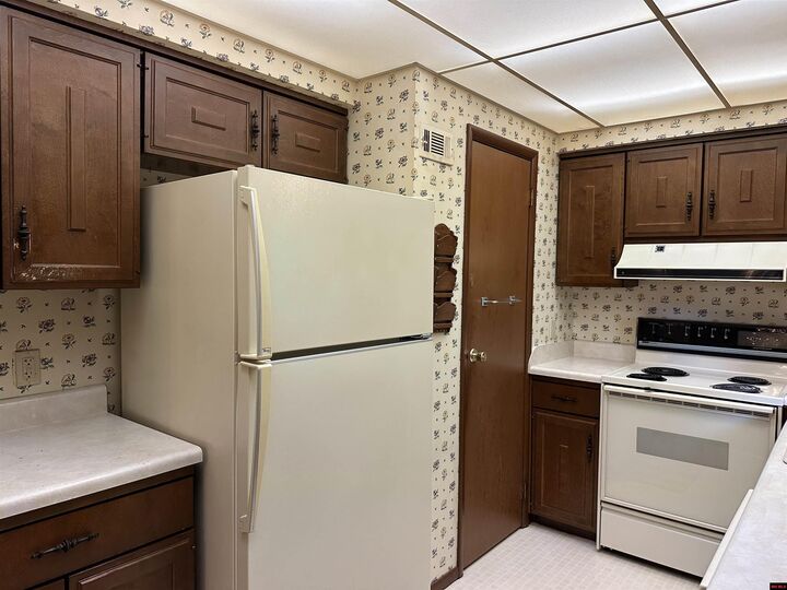 Property Photo:  1121 Meadowbrook Drive  AR 72653 