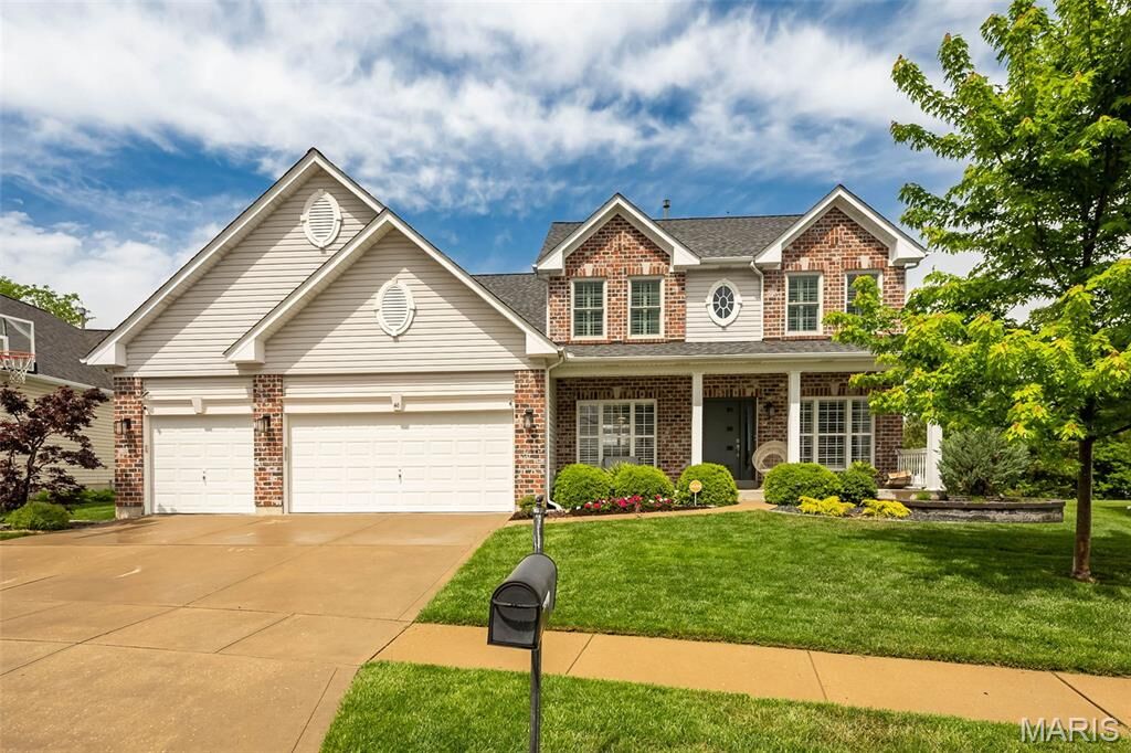 Property Photo: 46 Heritage Pointe Circle MO 63026
