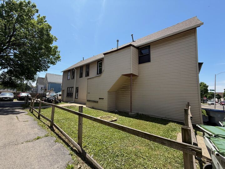 Property Photo:  2429 W Mitchell St  WI 53204 