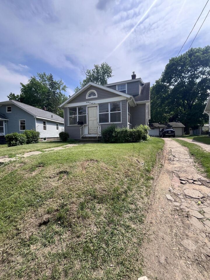 Property Photo: 2642 Bow Street MI 49203