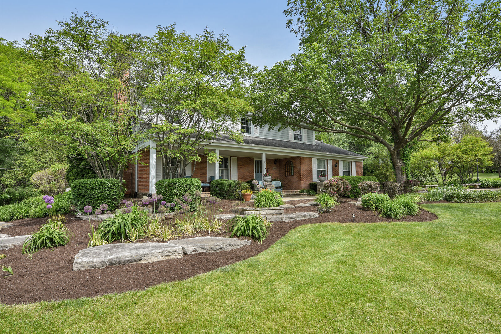 Property Photo:  1550 Banbury Road  IL 60067 
