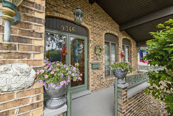 Property Photo: 9346 S 55th Avenue IL 60453