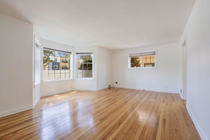 Property Photo:  193 Fellows Court  IL 60126 