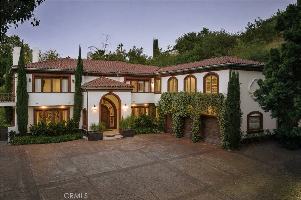 Property Photo:  17984 Boris Drive  CA 91316 