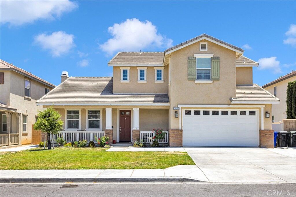 Property Photo:  13059 Heywood Street  CA 92392 