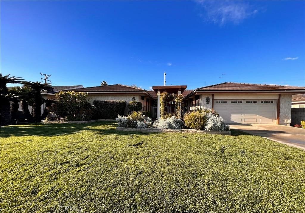 Property Photo:  103 W Santa Anita Terrace  CA 91007 