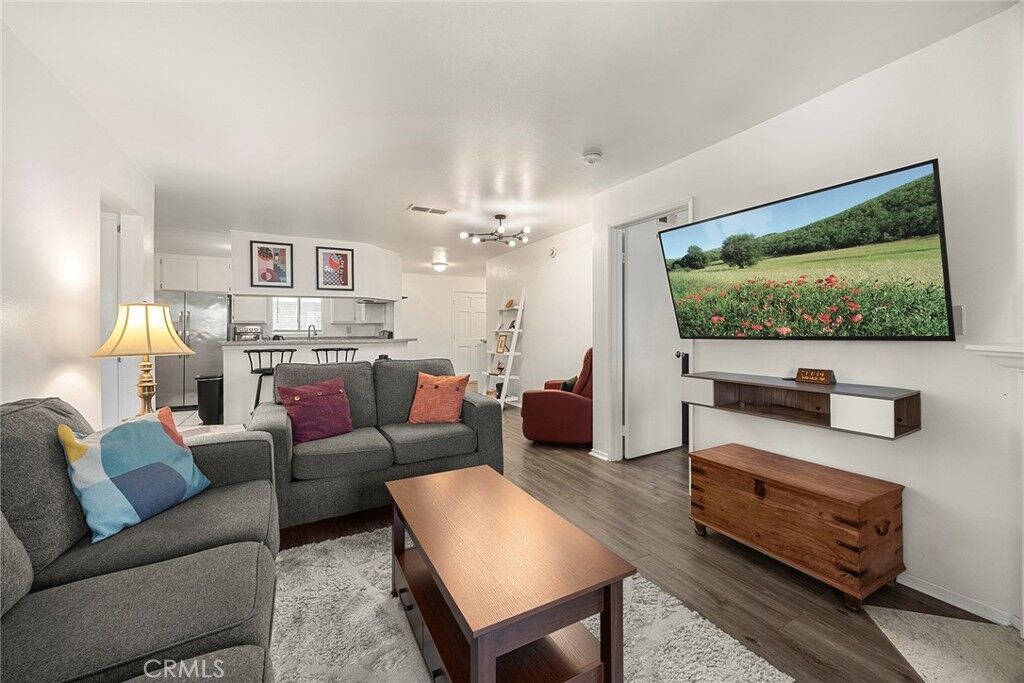 Property Photo:  1200 Gaviota 204  CA 90813 