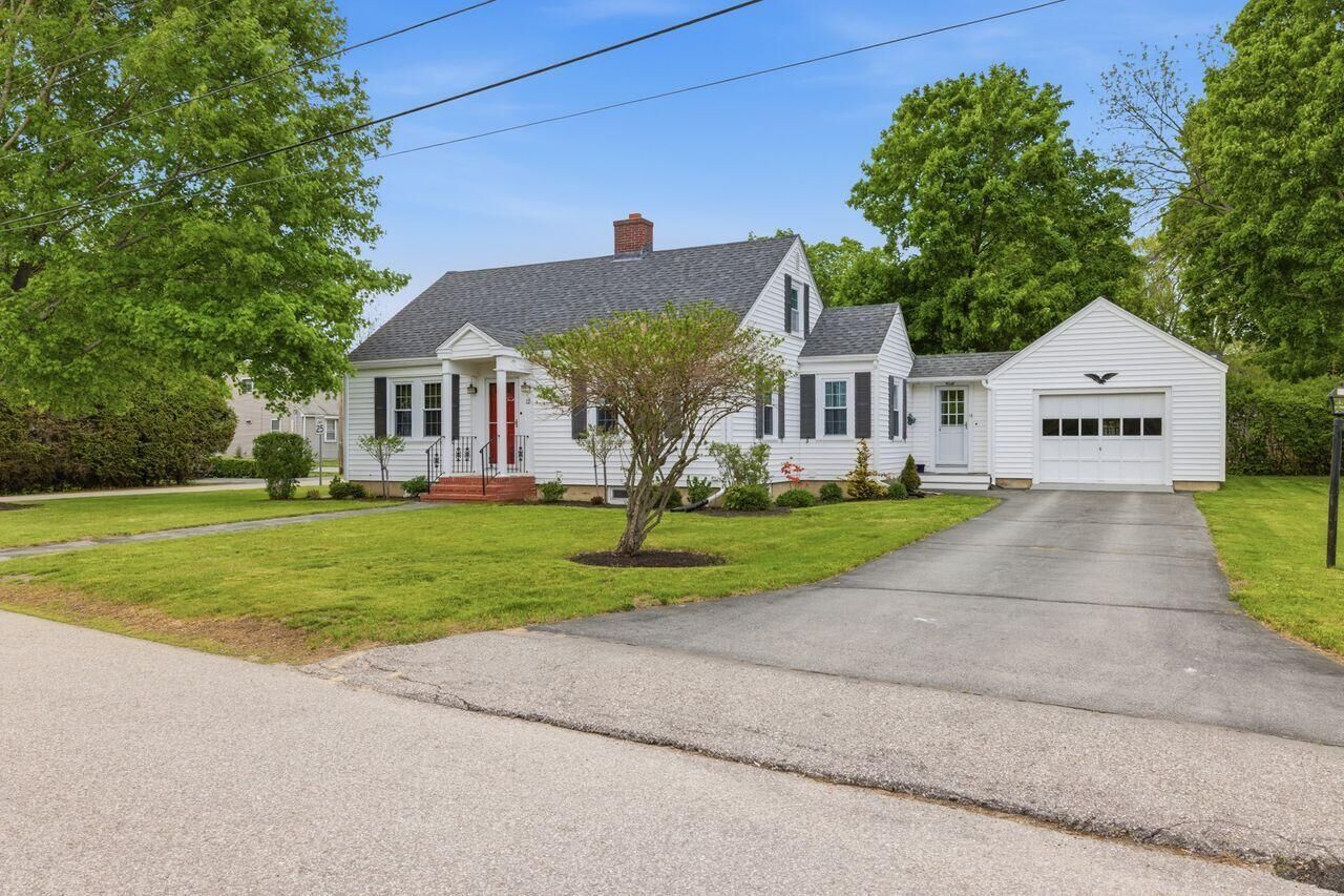 Property Photo:  12 Sewall Road  ME 03908 