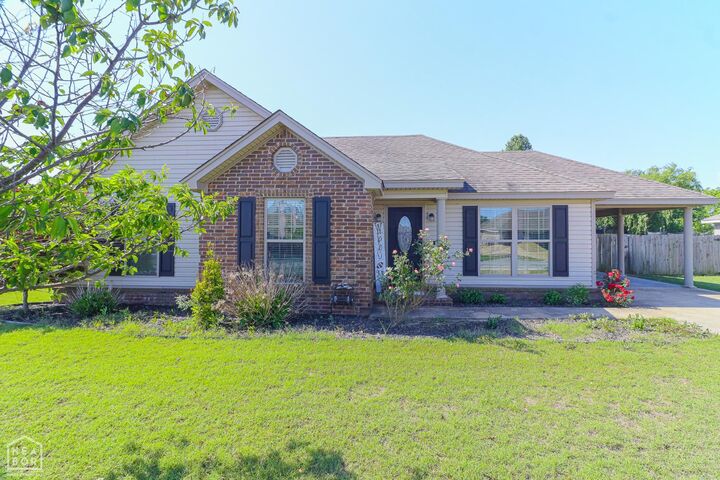 Property Photo: 1209 Dillon Drive AR 72472