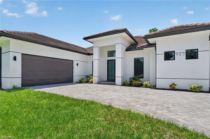 Property Photo:  563 15th St NW  FL 34120 