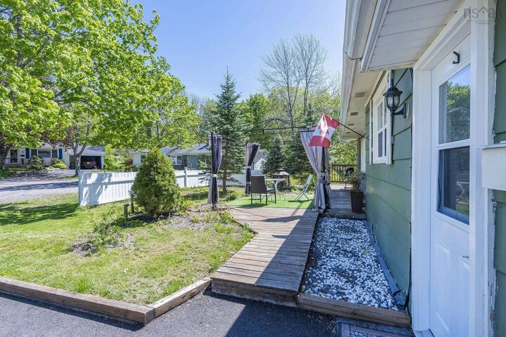 Property Photo:  15 Maxwell Place  NS B4N 1A4 