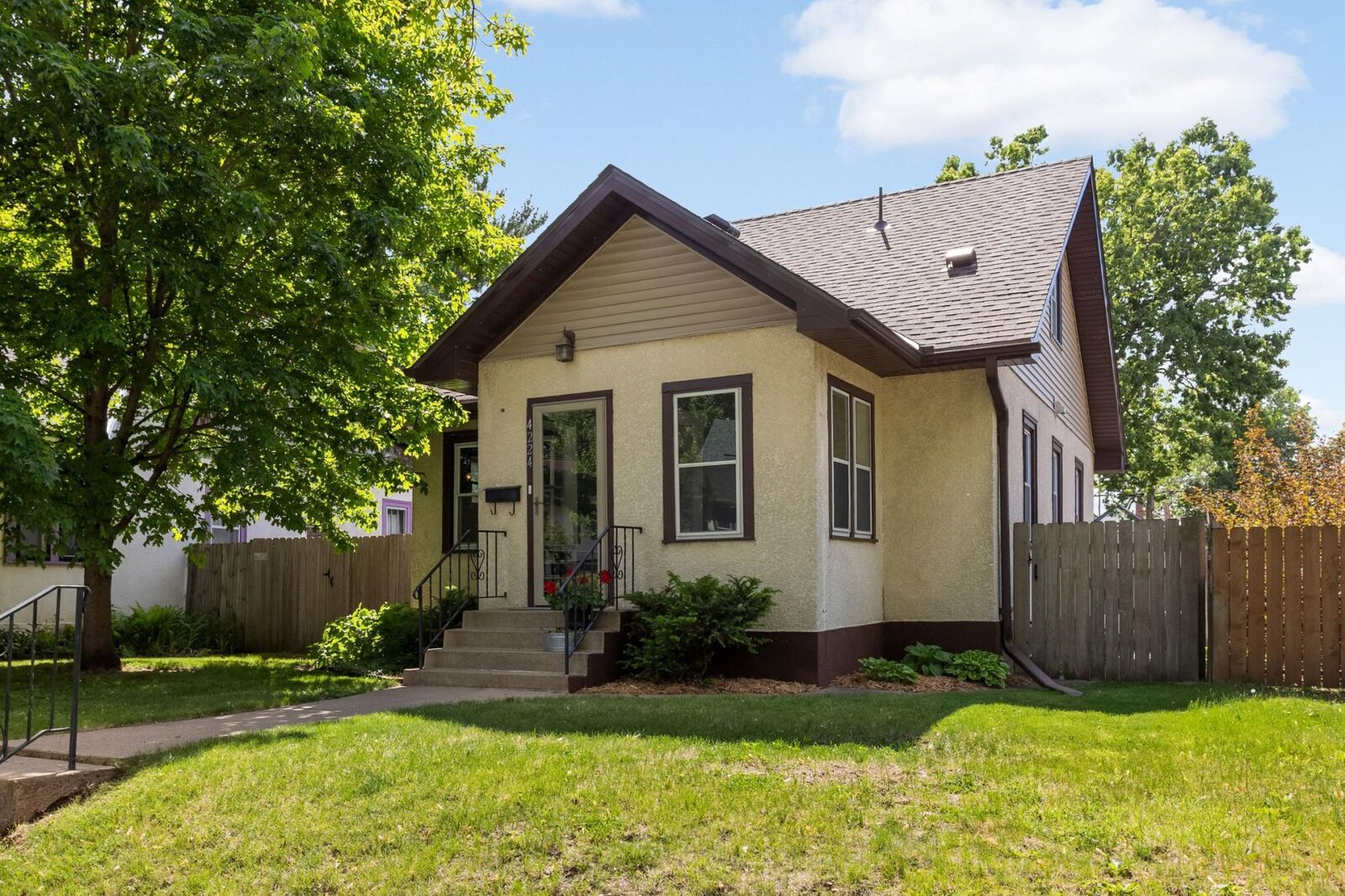 Property Photo:  4224 45th Avenue S  MN 55406 