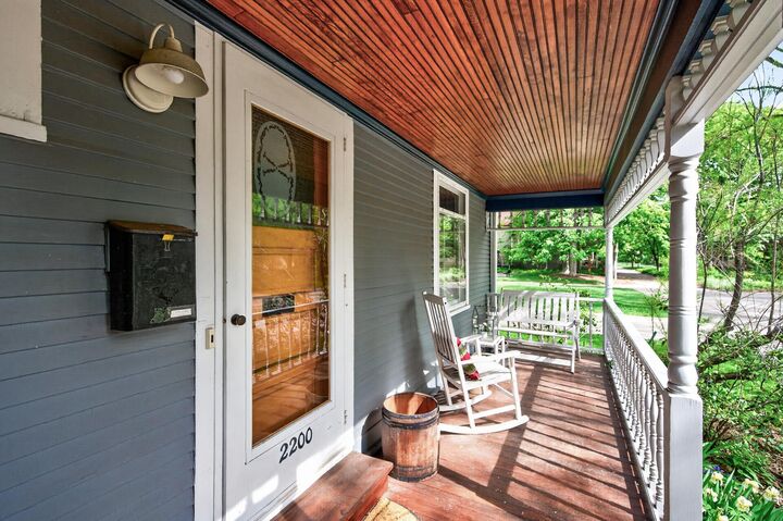 Property Photo:  2200 Milwaukee Avenue  MN 55404 