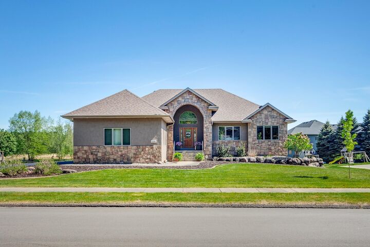 Property Photo:  13506 210th Circle NW  MN 55330 