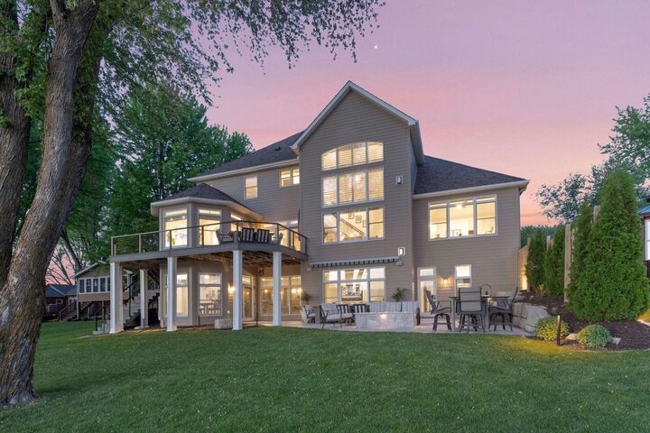 Property Photo:  511 N Shore Drive  MN 55390 