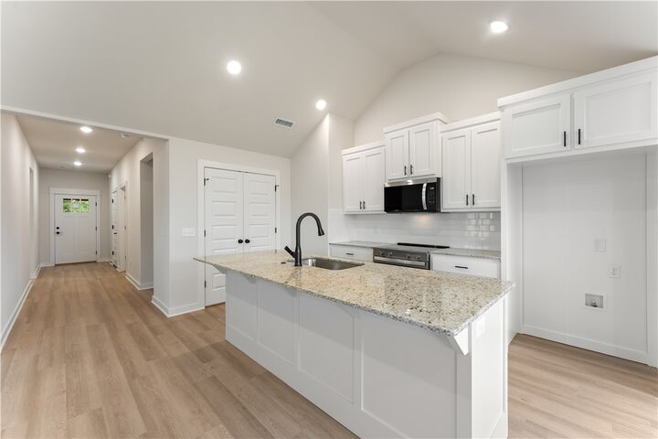 Property Photo: 1708 Gerald Shay Road AR 72734