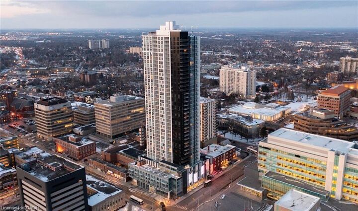 Property Photo:  60 Frederick Street 3114  ON N2H 0C7 