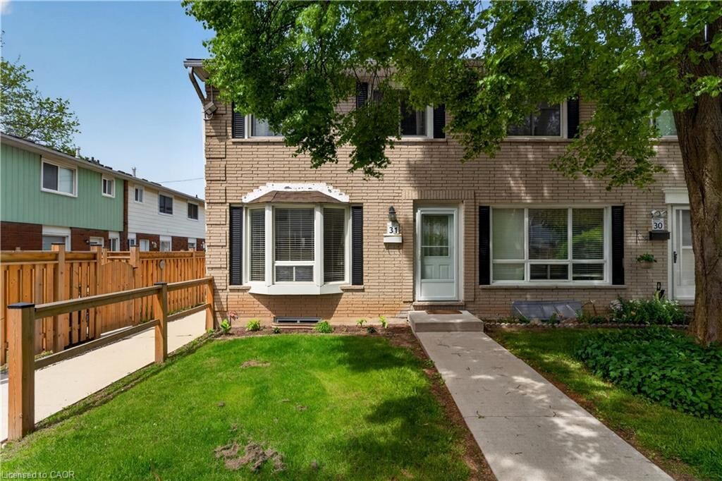 Property Photo:  2700 Barton Street E 31  ON L8E 2J7 