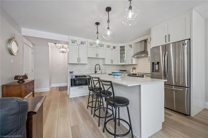 Property Photo: 688 Preston Parkway 101 ON N3H 5K6