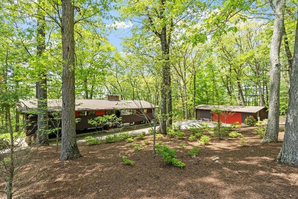Property Photo:  518 Annursnac Hill Rd  MA 01742 