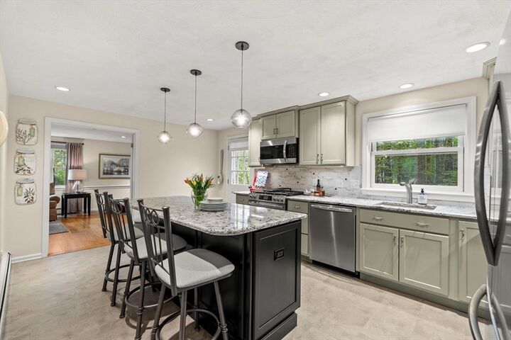 Property Photo: 13 Laconia Cir MA 01845