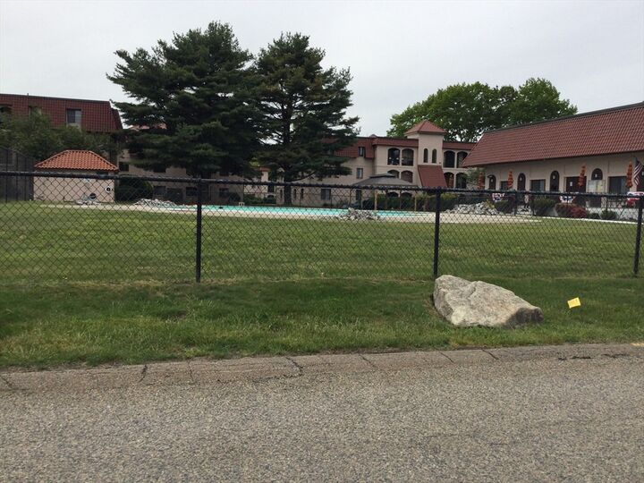 Property Photo: 685 Oak Street 4-4 MA 02301