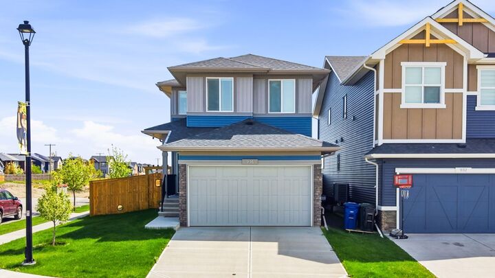 Property Photo: 936 Langholm Drive SE AB T4A 3R2
