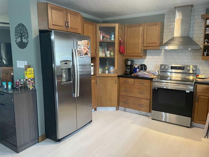 Property Photo:  10304 117 Street  AB T0H 1L0 