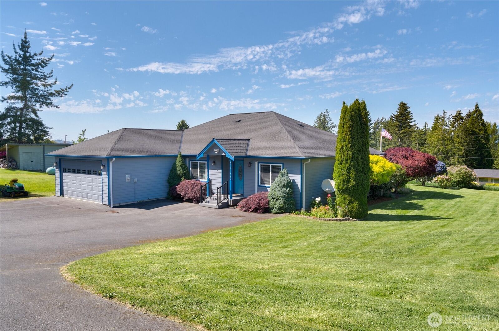 Property Photo:  23086  Buchanan Street  WA 98273 