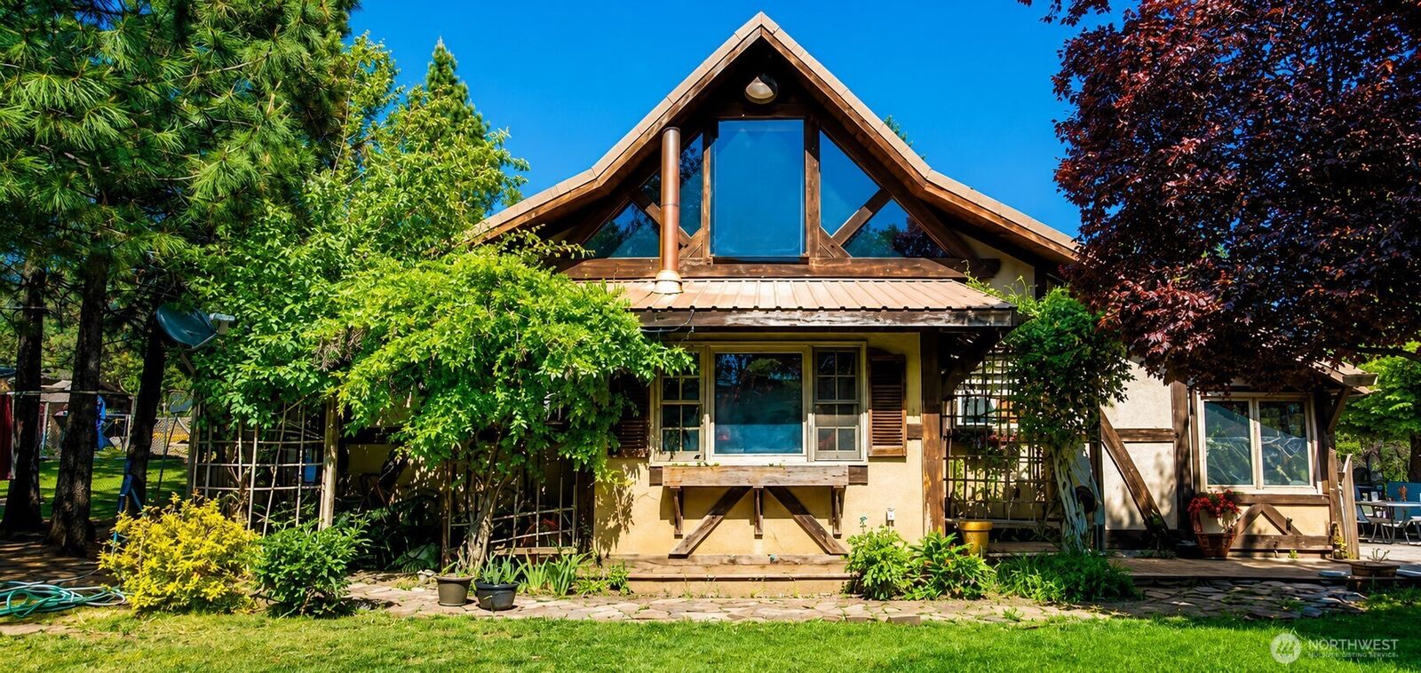 Property Photo: 223 Goldenpine WA 98620