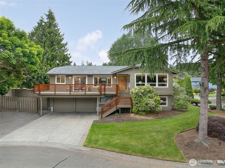 Property Photo: 10611 237th Place SW WA 98020