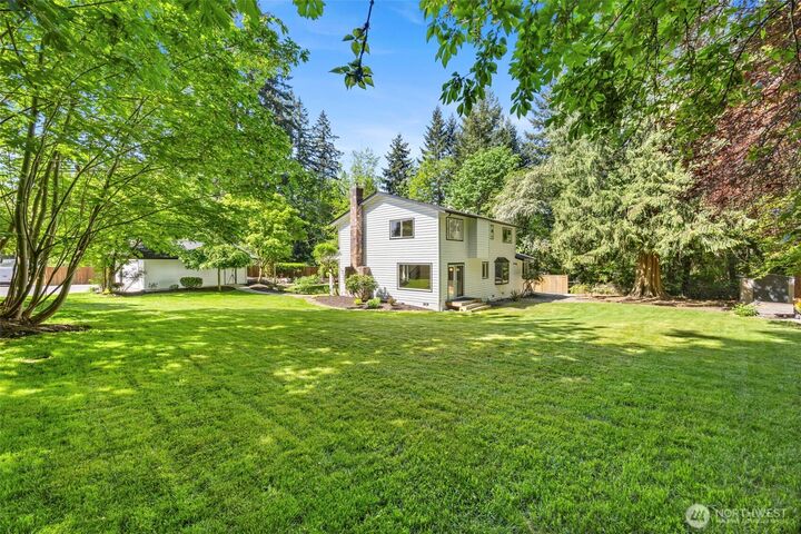 Property Photo: 121 W Winesap Road WA 98012