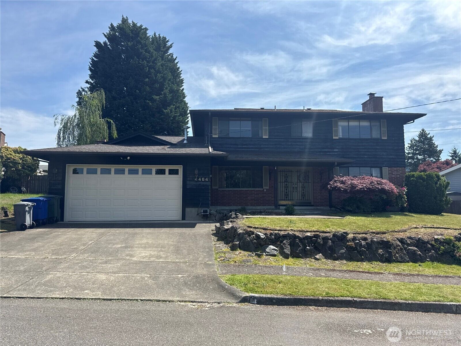 Property Photo:  4464  122nd Avenue SE  WA 98006 