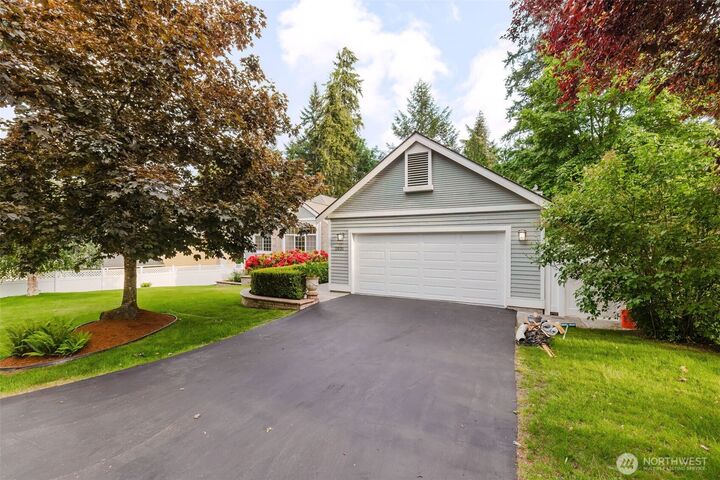 Property Photo: 2031 NE Marina Vista Court WA 98370