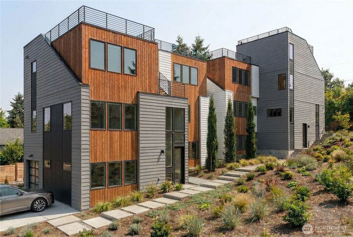 Property Photo:  10428  66th Avenue S  WA 98178 