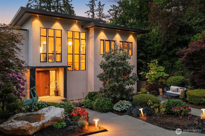 Property Photo: 3253 Hunts Point Road WA 98004