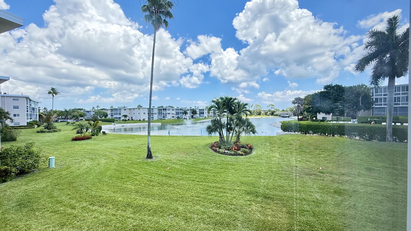 Property Photo:  2728 N Garden Dr Drive N 214  FL 33461 