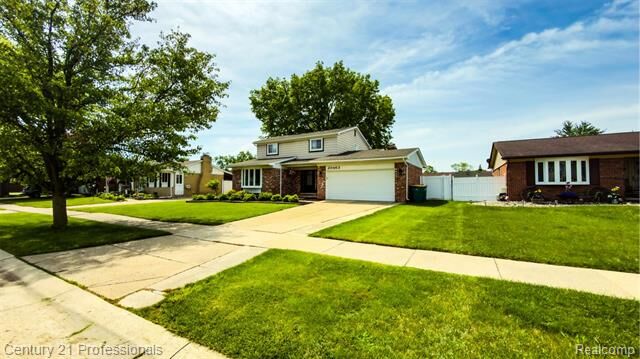 Property Photo: 20463 Law Avenue MI 48183