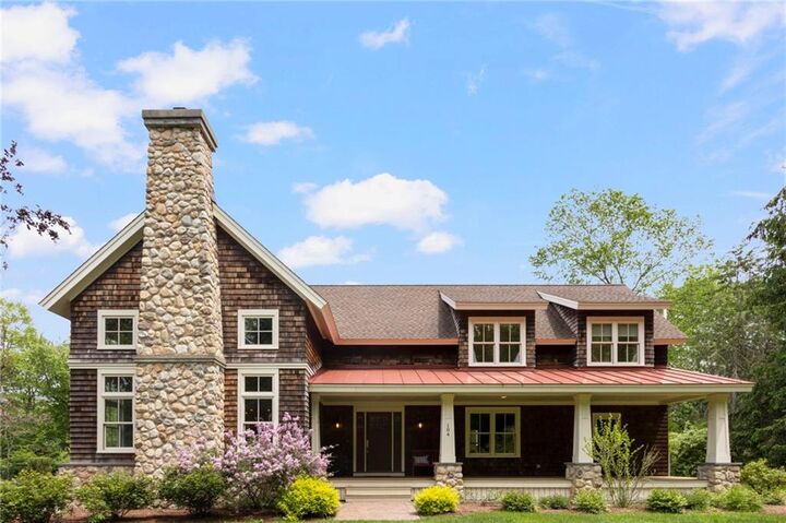 Property Photo:  104 Ferry Road  RI 02809 