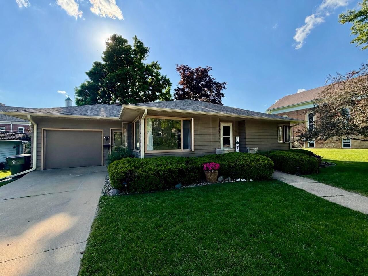 Property Photo:  346 N Church Street  WI 53581 