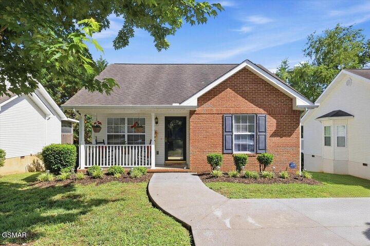 Property Photo:  1523 Mayberry Lane  TN 37862 