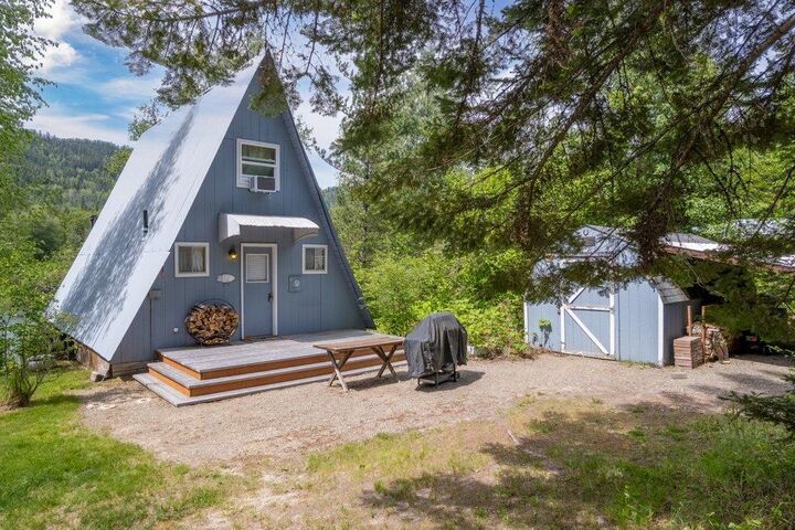 Property Photo:  1632 E Joyner Dr  WA 99119 